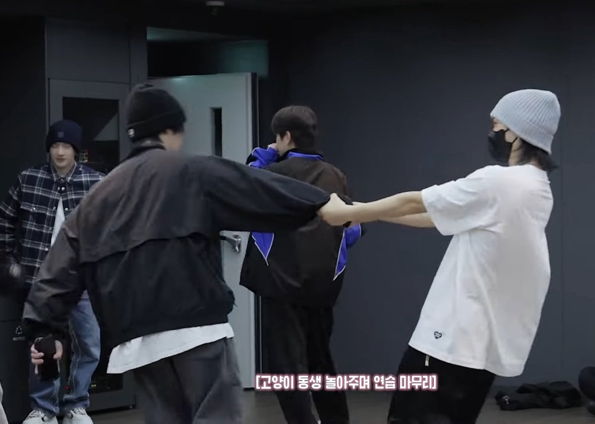 corecourses's tweet image. 힝 귀여워