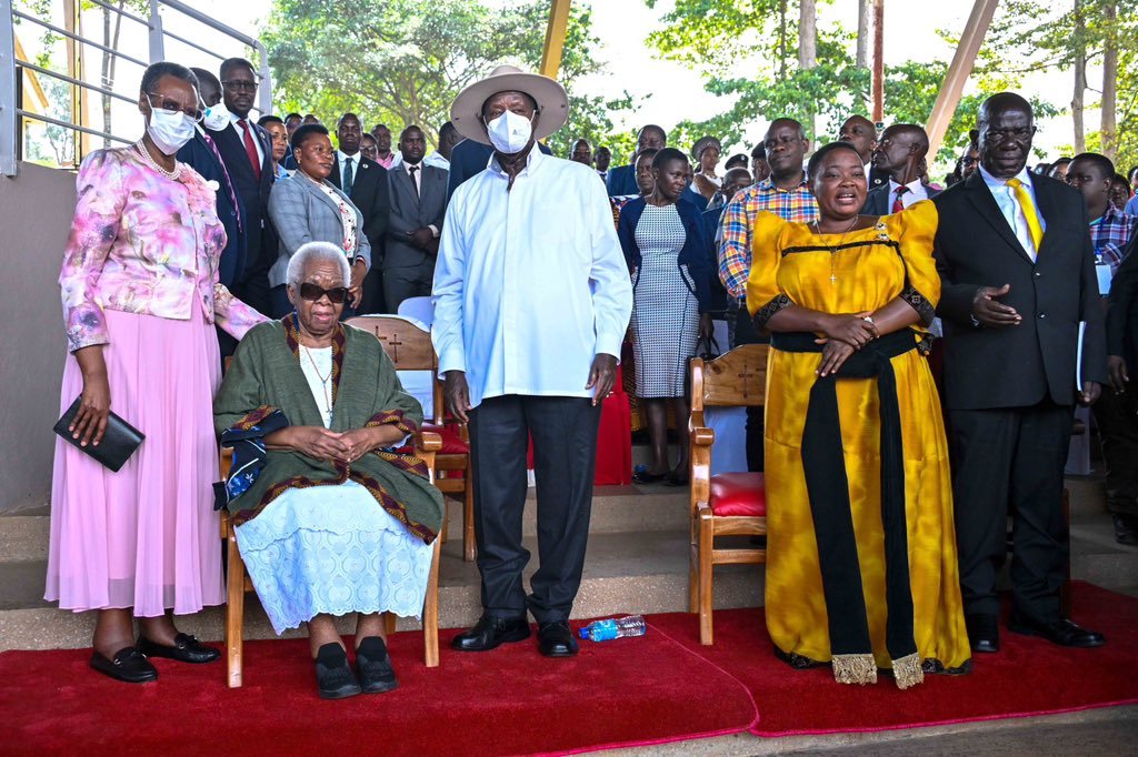 Katrina__Sim's tweet image. His consistent support for cultural institutions reflects his respect for identity, heritage, and values President Yoweri Museveni is deeply rooted in Uganda.
#WhyUgStillNeedsM7 #WhyUgDecidedM7
