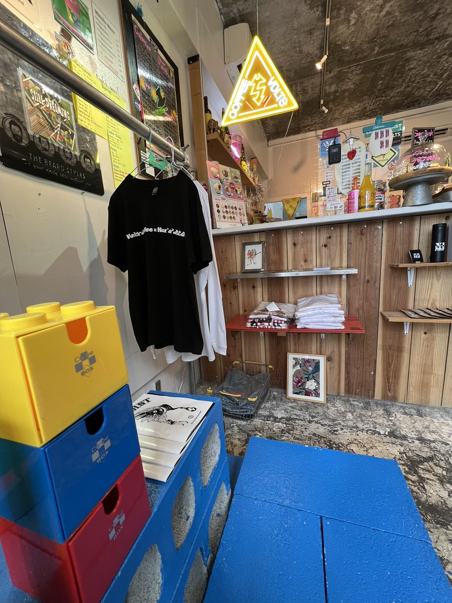 JOOOINT_mag's tweet image. VOLTS COFFEEさんにJOOOINT NO.10お届けに参りましたっ!