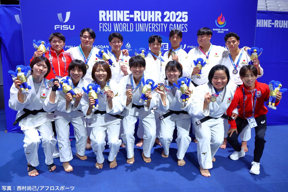TeamJapan's tweet image. ライン・ルールFISUユニバーシティゲームズ🇩🇪
#柔道🥋
圧巻のメダルラッシュ!
#TEAMJAPAN は合計14個のメダルを獲得しました👏
【混合団体】🥇
中村雄太 選手
三木望夢 選手
川端倖明 選手
天野開斗 選手
田中龍雅 選手
顕徳海利 選手
椋木美希 選手
杉村美寿希 選手
前田凛 選手
谷岡成美 選手…