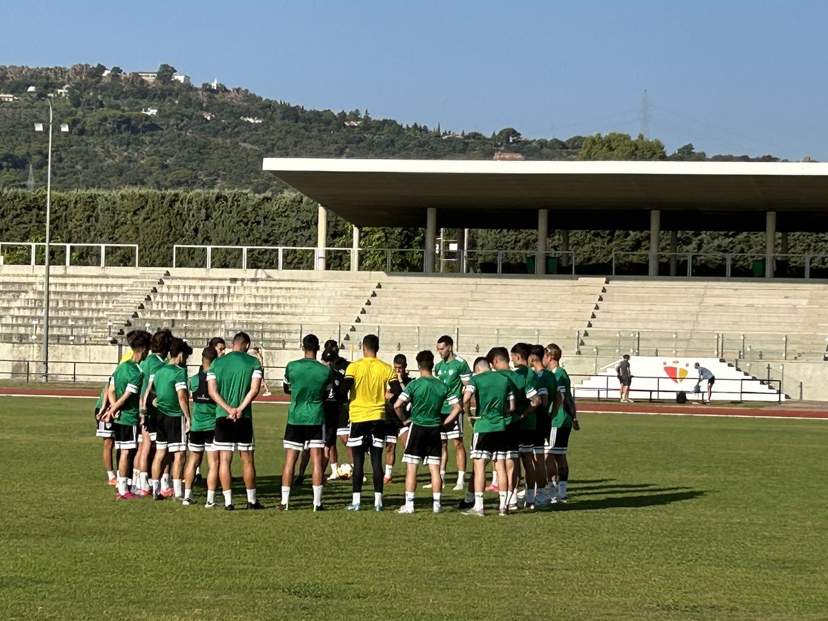 CPCacerenoSAD's tweet image. 🔥 Sube aún más la temperatura de la pretemporada. Empezamos semana con dos partidos 💪⚽️
#EligeCreer #LaOrdenDelDecano
#AúpaCPC