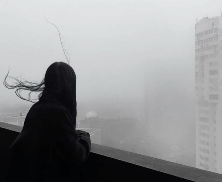 rorobiie's tweet image. Lazy fit day.. It was really foggy then it started storming out of nowhere and I was stranded without an umbrella... so that was fun!!