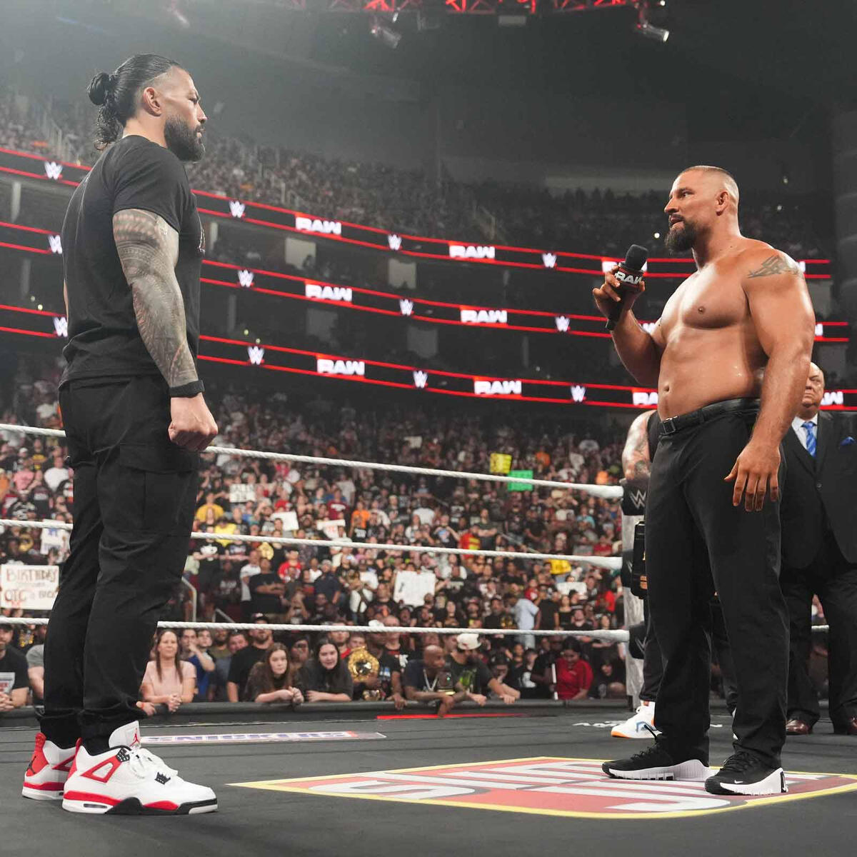 RomanEra0's tweet image. #WWERaw FOLLOW TRAIN!
- RT
- Reply with a GIF of your favorite wrestler
- Like and follow everyone who does this