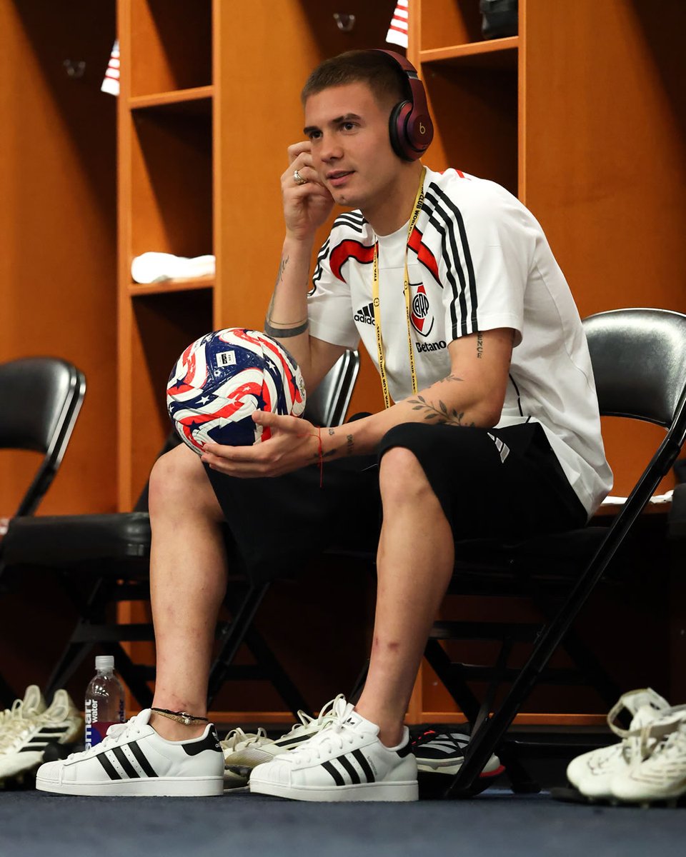 Ya queda menos para verle en la Casa Blanca!! 

Mucha aura!! <a href="/Mastantuono07/">Franco Mastantuono</a> 🤍