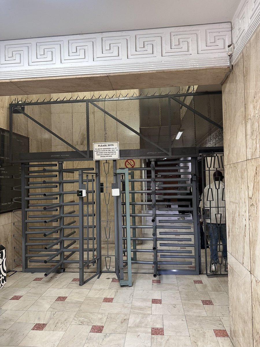 Shady_Lurker's tweet image. My brother, if you have never been on my TL - I really don’t give a fuck about the race of people when it comes to delivering results. I want people who are competent to be in charge of stuff. Not crooks. Not dumb cunts. Not chancers who are only interested in benefitting…