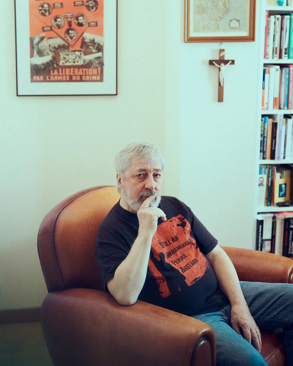 Olivier Nicolas 🌹 (@olnic1974) on Twitter photo Sorj Chalandon par <a href="/luclevaillant/">Luc Le Vaillant</a> dans une lettre-portrait magnifique et touchante dans <a href="/libe/">Libération</a> ce lundi.
Deux plumes qui m’ont donné l’envie d’être journaliste et qui offrent toujours des petits bonheurs à lire.
liberation.fr/portraits/sorj… Sorj Chalandon par <a href="/luclevaillant/">Luc Le Vaillant</a> dans une lettre-portrait magnifique et touchante dans <a href="/libe/">Libération</a> ce lundi.
Deux plumes qui m’ont donné l’envie d’être journaliste et qui offrent toujours des petits bonheurs à lire.
liberation.fr/portraits/sorj…