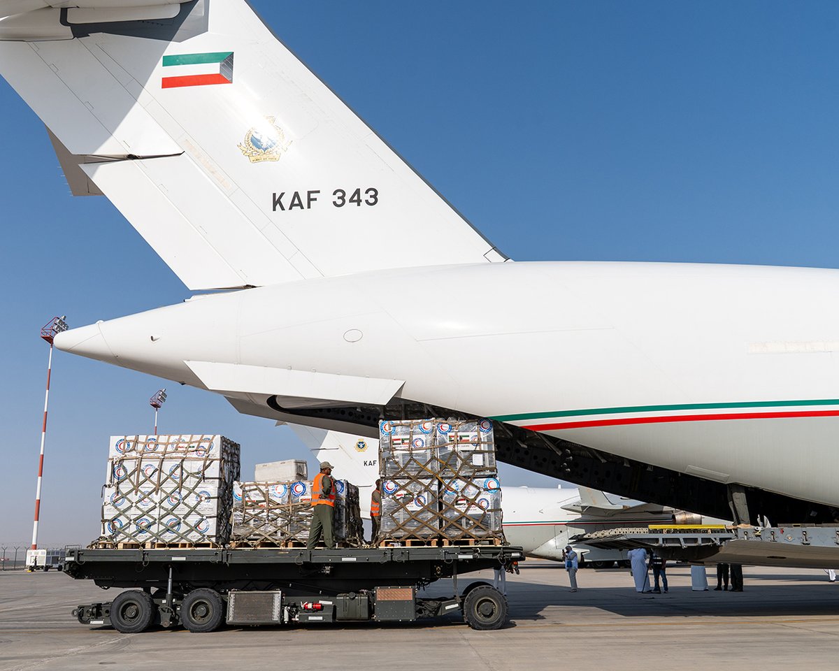 kuna_en's tweet image. #Kuwaiti plane carrying 40 tons of relief aid material heads to #Sudan

kuna.net.kw/ArticleDetails…

#KUNA