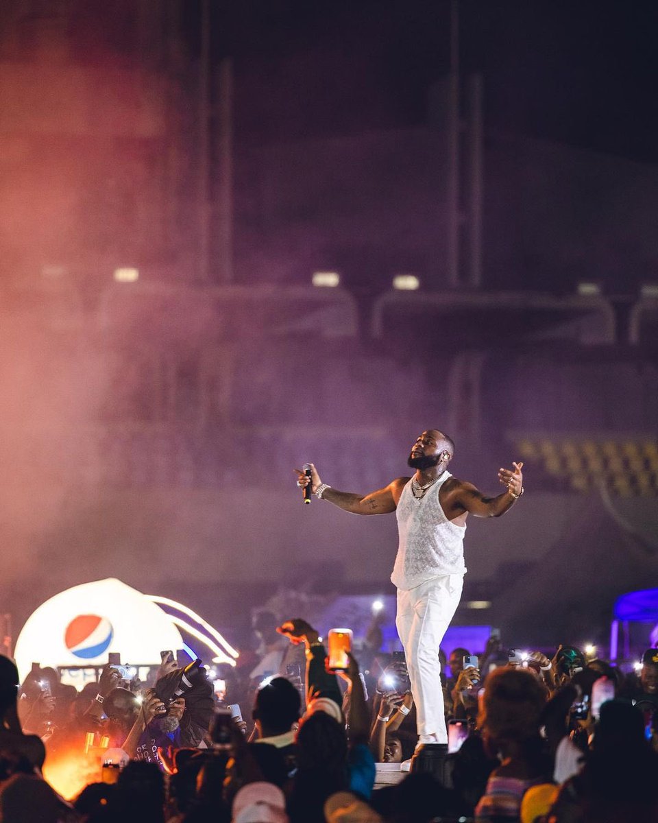 DAVIDO_STATS's tweet image. .@davido’s “Aye” earned its biggest daily streams ever yesterday, on Spotify.