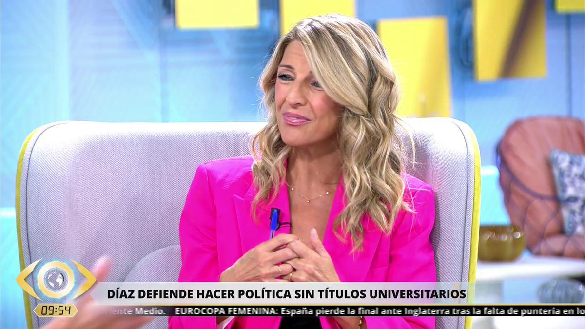 miradacriticat5's tweet image. .@Yolanda_Diaz_, en #LaMiradaCrítica28J: "Todo el mundo puede ser político, también sin títulos"
🔵 mdia.st/directo5