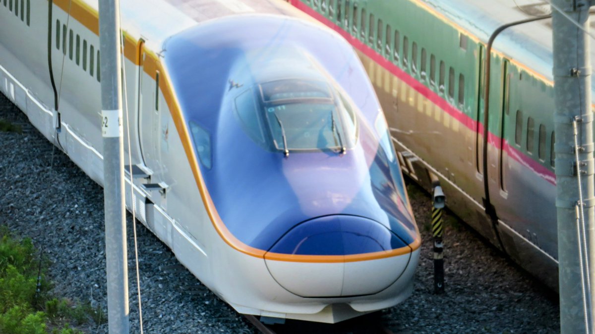 getureigo's tweet image. E8系11編成～13編成が揃い踏み
(13は車庫内)