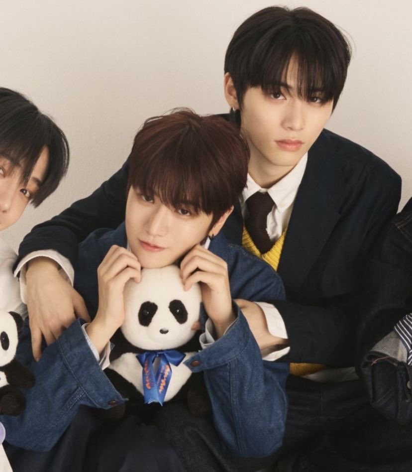 LeelHan_RIwoo's tweet image. 산리우즈미친