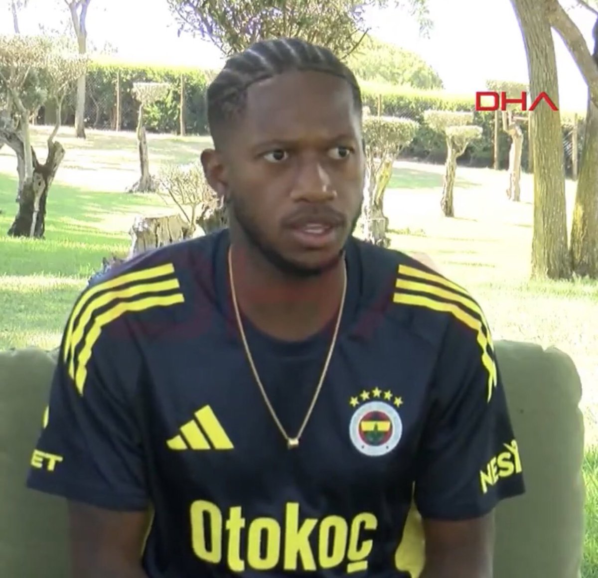 SaracogluSports's tweet image. 💥Fred: "Şampiyon olmak için elimizden gelenin en iyisini ortaya koyacağız. Fenerbahçe maalesef uzun süredir şampiyonluğu elde edemiyor. Bu sene şampiyonluğu elde edebilmek için en iyisini ortaya koyacağız."