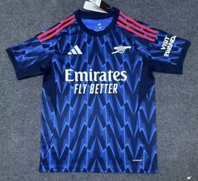 af_ctrey's tweet photo. GIVEAWAY ALERT🚨

🎁To Win a FREE jersey! 

1️⃣ Like this post
2️⃣ Repost it
3️⃣ Follow our account

One lucky winner will be chosen randomly!

For $15 you can also get yourself an Arsenal kit from our shop 👉 https://t.co/P758IAEERr + Use seller: dhgatekings as you wait. https://t.co/ywYH6IRVAa