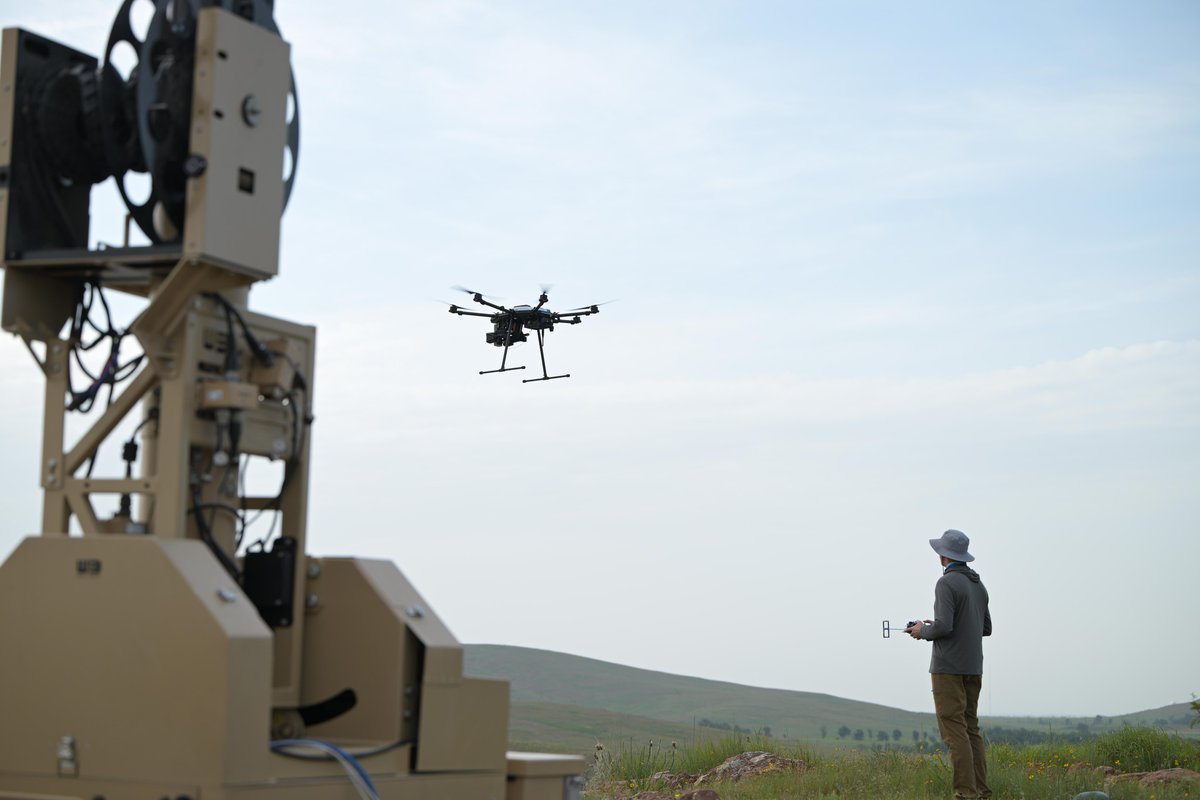 TRADOC's tweet image. MFIX25 is enhancing lethality through technology, innovation &amp;amp; partnerships with industry. Persistent experimentation events allow us to continuously transform our Army into the most lethal land-based fighting force. 🔬 

#ContinuousTransformation 
@USArmy @FCCTransforms