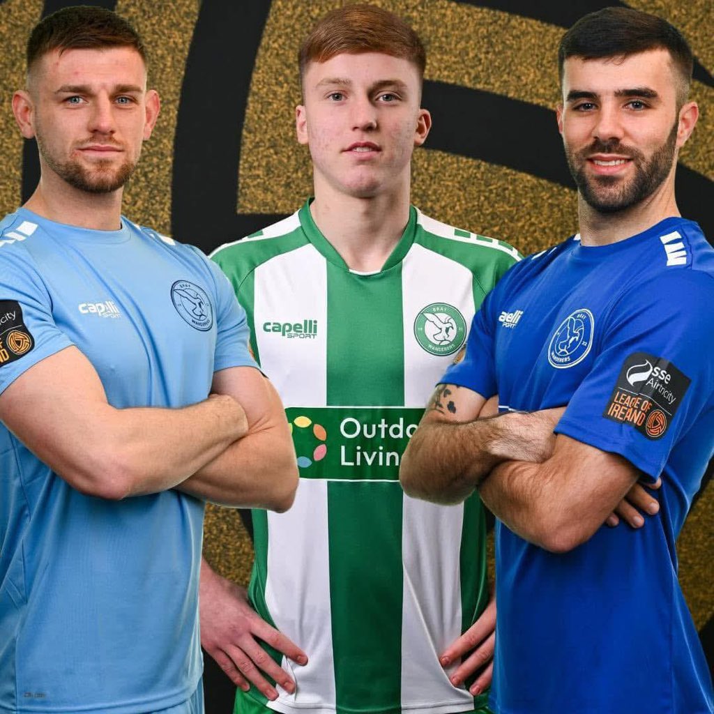 BrayWanderers's tweet image. 𝐂𝐥𝐮𝐛 𝐒𝐡𝐨𝐩 𝐨𝐩𝐞𝐧𝐢𝐧𝐠 𝐡𝐨𝐮𝐫𝐬

🎟️ The club shop at the Carlisle Grounds will be open today from 10.00am to 4.00pm

𝐅𝐢𝐫𝐬𝐭 𝐭𝐞𝐚𝐦 𝐣𝐞𝐫𝐬𝐞𝐲𝐬 

There are limited quantities in away jerseys in stock. We have sold out of home jerseys.

A new range of hoodies…
