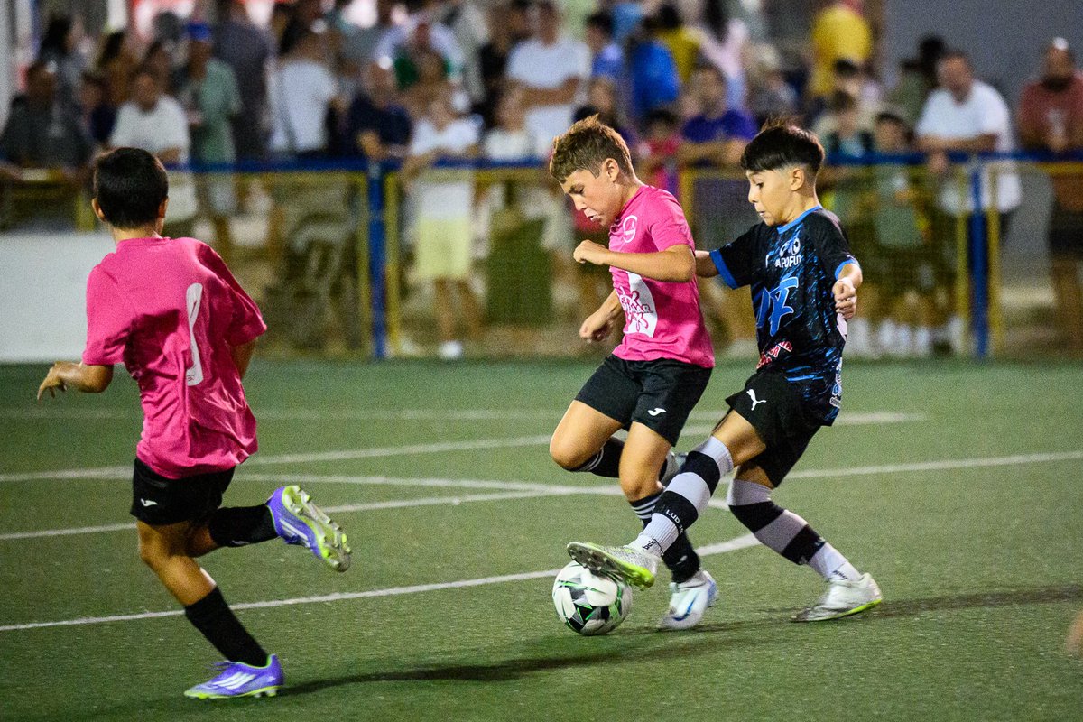 ValenciaBasecom's tweet image. COTIF PROMESES BENJAMÍ
En juego esta noche las semifinales de la categoría Benjamín
valenciabase.com/resultados-y-c…