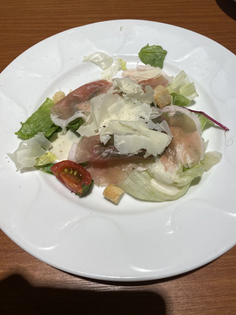 HMnn2mcDYnD28zD's tweet image. Today, I had a hamburger steak lunch at Denny’s.
It had a refreshing Japanese-style grated daikon sauce.
It was delicious and satisfying, even while I’m on a diet.
#今日のランチ
#デニーズランチ