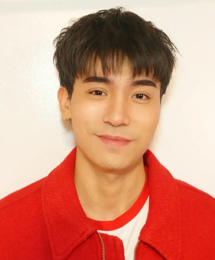 traumadump___'s tweet image. pogi so much brentyyyy
#MikBrentforJollibee
#JollibeeApp