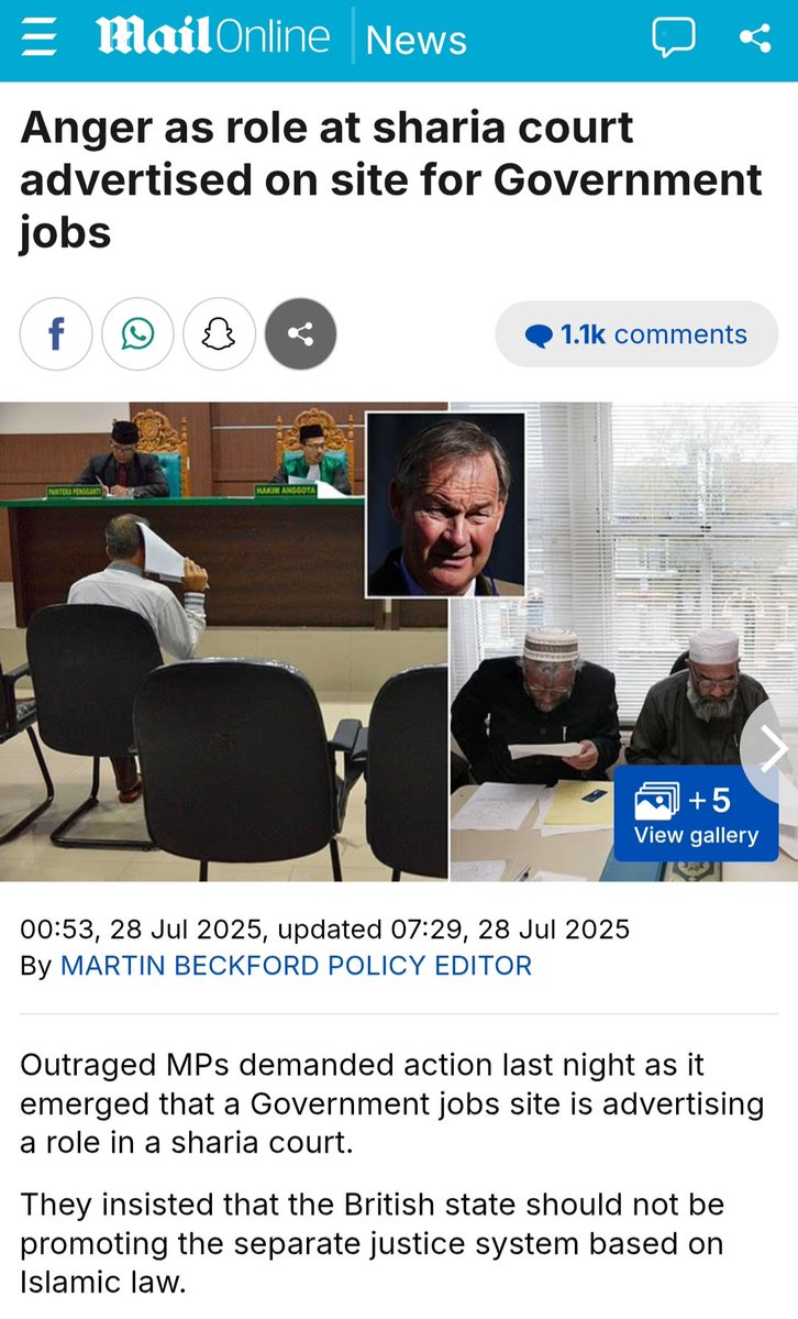 day156324's tweet image. DailyFail jumps on board the push hate & Lies for Clicks grift by pushing the Sharia Courts Lie 😲