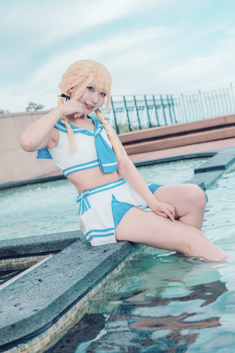 Cosplay / 学園アイドルマスター

                       💛藤田ことね💛

       ｢ 新しい水着、似合ってますかっ ？ ｣