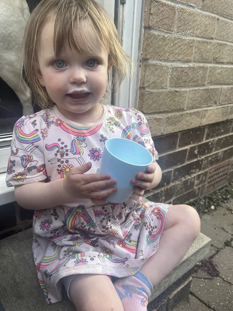 DavidRoger1951's tweet image. #Grandgirljoy 👧💞 - Eleanor

#AlphabetChallenge  #WeekEforEasyE