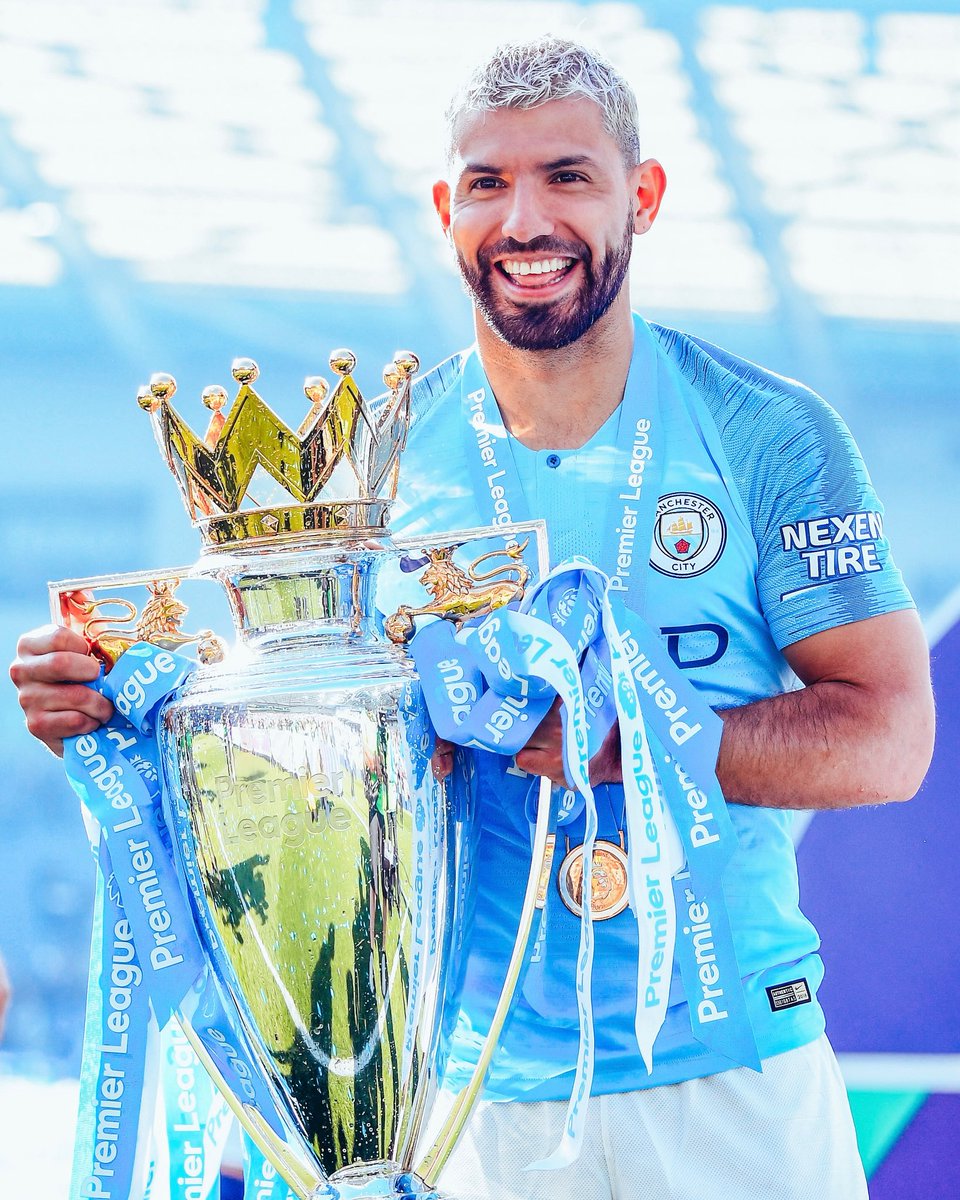 ManCity's tweet photo. #OTD in 2011 we signed our all-time top goalscorer @aguerosergiokun 🙌🩵 https://t.co/ypOc80wC3E