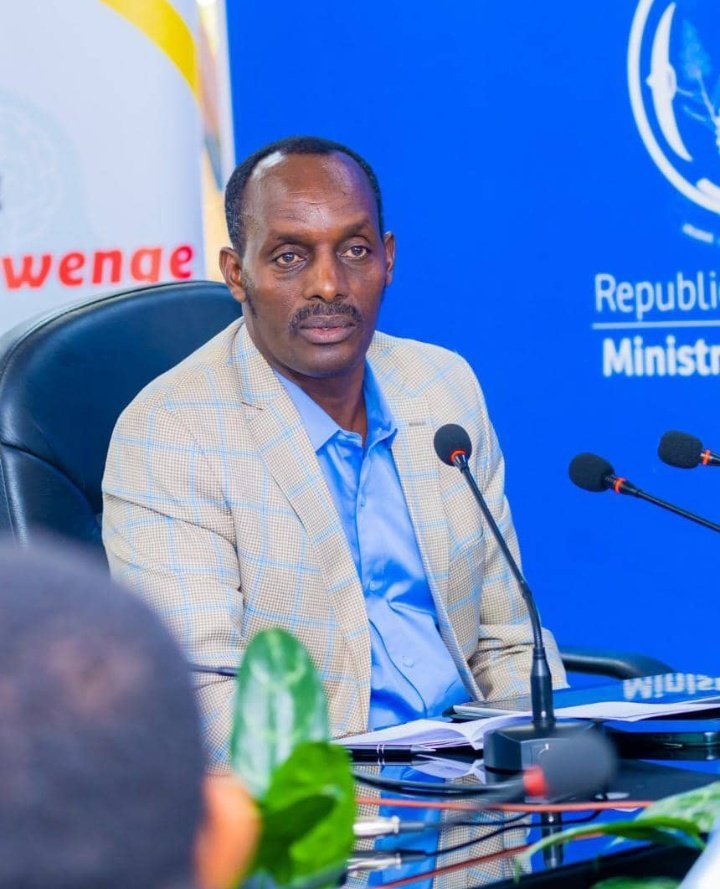 𝗠𝗽𝗶𝗹𝗶𝗺𝗯𝗮𝗻𝘆𝗶/ARCHIVES 🇷🇼❤️ (@inkotanyi_imena) on Twitter photo #UyuMunsiMuMateka kuri <a href="/Fredrwanda/">Fred Mufulukye</a>
Uyu munsi, tariki ya 28/07 , twibuka ivuka ry’Inkotanyi cyane, <a href="/Fredrwanda/">Fred Mufulukye</a> Umuyobozi Mukuru w’Ikigo cy’Igihugu gishinzwe Igororamuco (National Rehabilitation Service, <a href="/nrs_rwanda/">NATIONAL REHABILITATION SERVICE</a>). Ni umubyeyi w’umutima, umugabo w’intangarugero mu mikorere ye, #UyuMunsiMuMateka kuri <a href="/Fredrwanda/">Fred Mufulukye</a>
Uyu munsi, tariki ya 28/07 , twibuka ivuka ry’Inkotanyi cyane, <a href="/Fredrwanda/">Fred Mufulukye</a> Umuyobozi Mukuru w’Ikigo cy’Igihugu gishinzwe Igororamuco (National Rehabilitation Service, <a href="/nrs_rwanda/">NATIONAL REHABILITATION SERVICE</a>). Ni umubyeyi w’umutima, umugabo w’intangarugero mu mikorere ye,