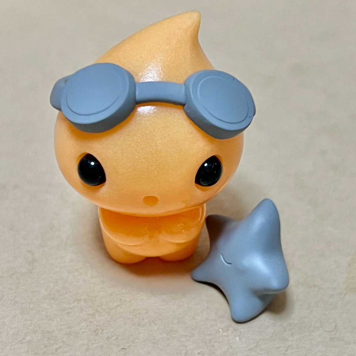 mfmayuko's tweet image. 夏のピンキーは
本格的に魚取りそうなのよね笑
いつみても泳ぎがうまそう🐟
(今ゴーグル修正中✨)
みんなになぜ原型自分で作ってるの?
と言われましたが作りたいよ!!
私が作った形がそのままが
全国に行くなんて😭
わがままを聞いてもらえて感謝ばかり✨
さっき気づいたけど…