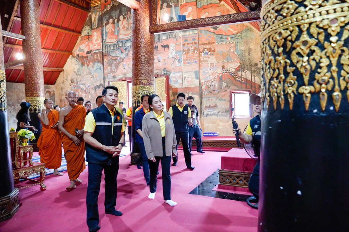 IngshinF36874's tweet image. แพทองธาร ชินวัตร รมว.วธ ลงพื้นที่น่าน ติดตามผลกระทบจากพายุวิภา ที่วัดภูมินทร์ กรมศิลป์ยันไม่พบประติมากรรมฝาผนังปู่ม่านย่าม่านเสียหายจากน้ำท่วม ส่วนอุโบสถตรวจพบรอยร้าว แต่ไม่กระทบถึงโครงสร้าง 
#แพทองธารชินวัตร #น่าน #น้ำท่วม