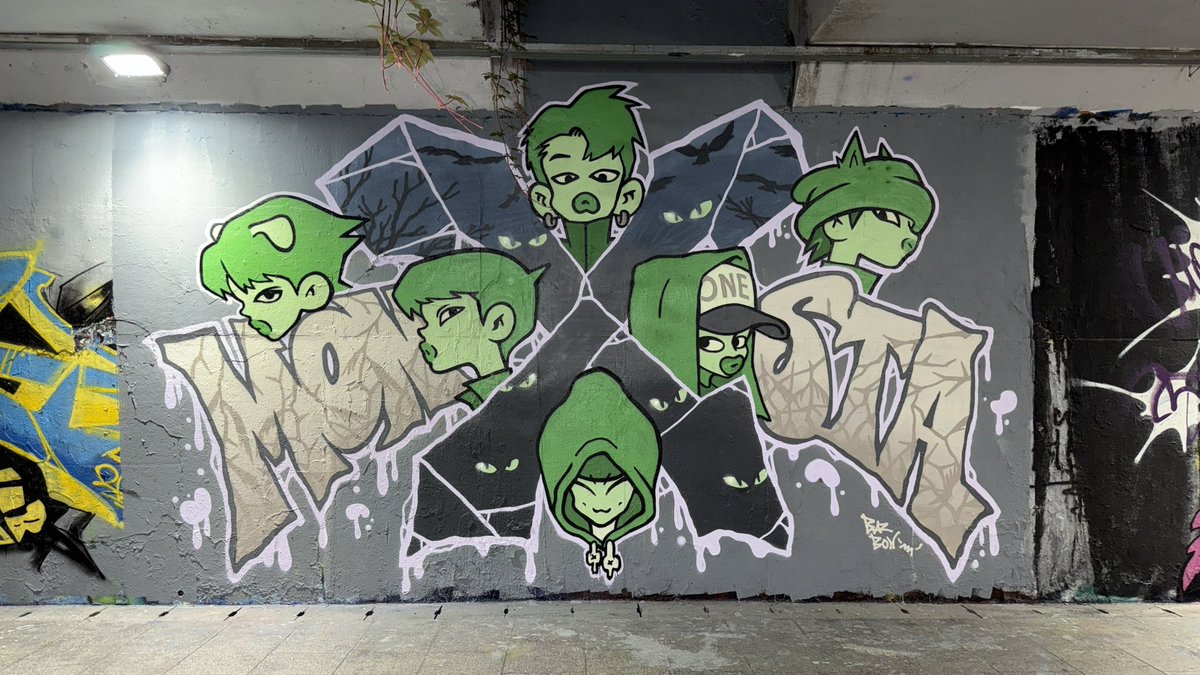MMZG8D8's tweet image. Artwork คัมแบ้คของมอนเอ้ก บั้ม The X คือแอบเริ่ดอะ หมายถึงอันนี้นะๆ วาดเป็นการ์ตูนคาแรคเตอร์ของเมมเบอร์แต่ละคนเลย แล้วเป็นแนวเฟี้ยวๆเท่ๆต่างจากเด็กๆมอนมังชี่ไปเลยอะ ถึงแม้จะผิดหวังกับพรีวิวเควชชั่นมาร์ค แต่ค่อนข้างคาดหวังกับ aw อัลบั้มมาก ถ้าไม่เริ่ดเดี๋ยวอิชิปโดนด่าอีก สมน้ำหน้า