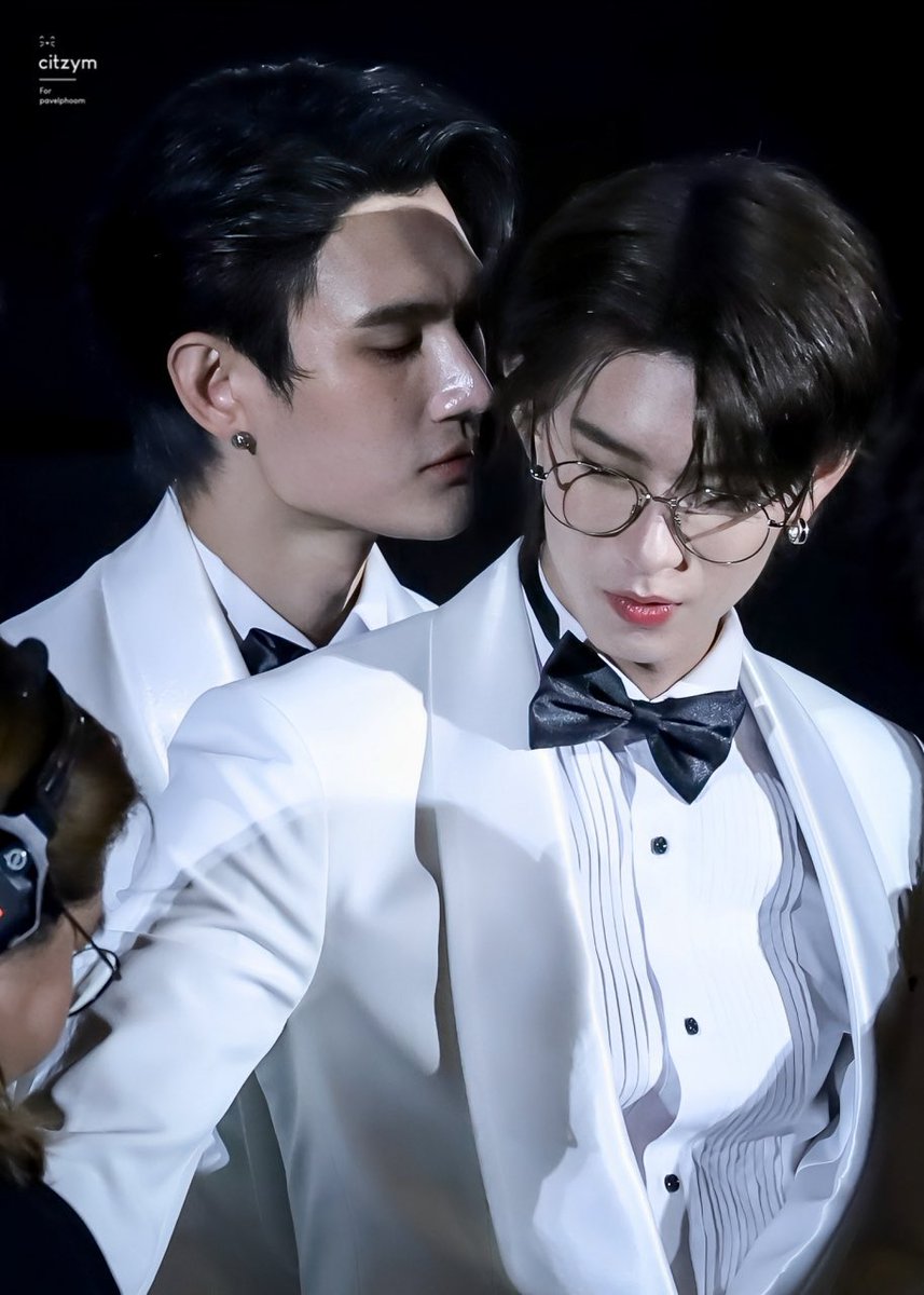 falln__'s tweet image. sometimes i think pooh must smell real nice cause you always catch pavel lowkey sniffing him on his neck or cheek well not that lowkey it's so obvious most of the times 😂