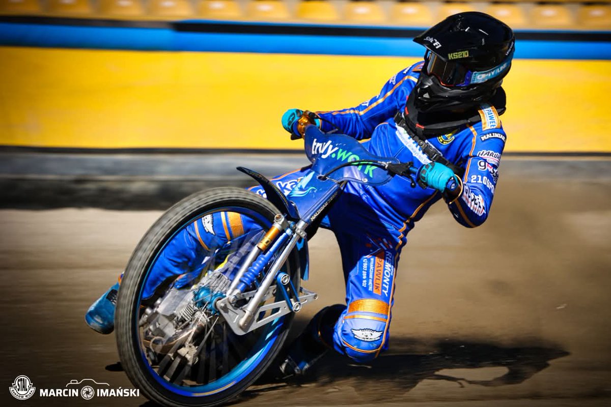 Dziś kolejne żużlowe emocje na Jancarzu❗💥

Na naszym Stadionie GBS Gorzów im. E. Jancarza rozegrana zostanie 3 runda Drużynowego Puchar Ekstraligi 500RCC❗🙂

W zawodach weźmie udział trójka młodych Stalowców: Kacper Sobkowiak, Damian Bełtowski, William Forstner.

#STALeRAZEM