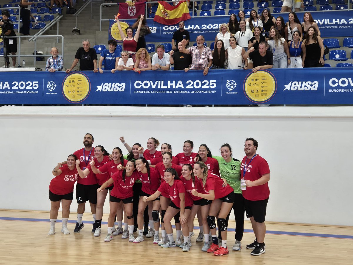 unileon's tweet image. 💥 Nuestro equipo femenino de balonmano está en la FINAL del Europeo Universitario!
Este lunes (16:30h) se enfrentan a la Hungarian University of Sports Science 🇭🇺 en busca del 🥇.
Han hecho historia… ¡y van a por todo! 🔥💪
¡VAMOS, EQUIPO! 🦁
#OrgulloULE #Handball