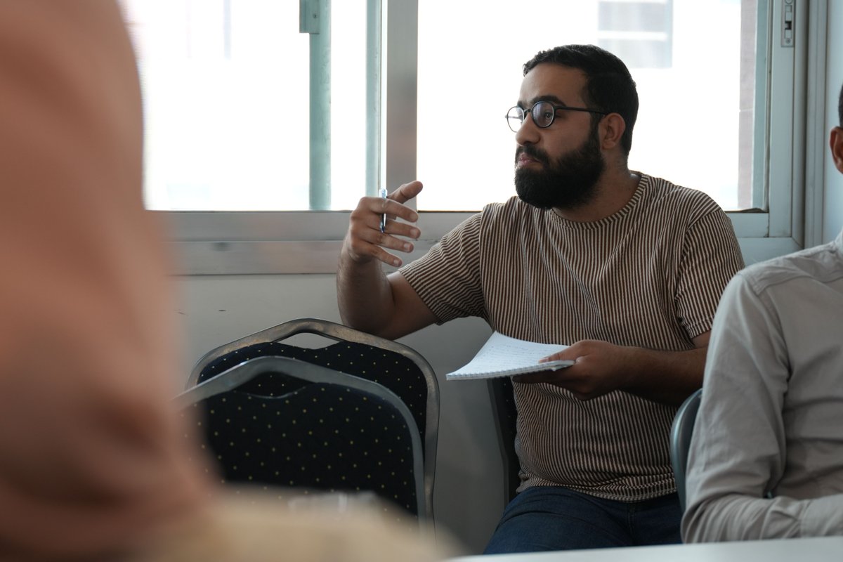 📍 من دمشق، مستمرّون لليوم الثاني على التوالي!

ضمن برنامج "شهادة التخصص في السياسة السورية"، تواصل منصة الشرق أكاديميا بالشراكة مع مركز عمران للدراسات الاستراتيجية <a href="/OmranDirasat/">عمران للدراسات</a> ومركز مقاربات للتنمية السياسية تقديم محاور معمّقة لفهم السياسة السورية.

🎓 في اليوم الثاني، قدّم د.