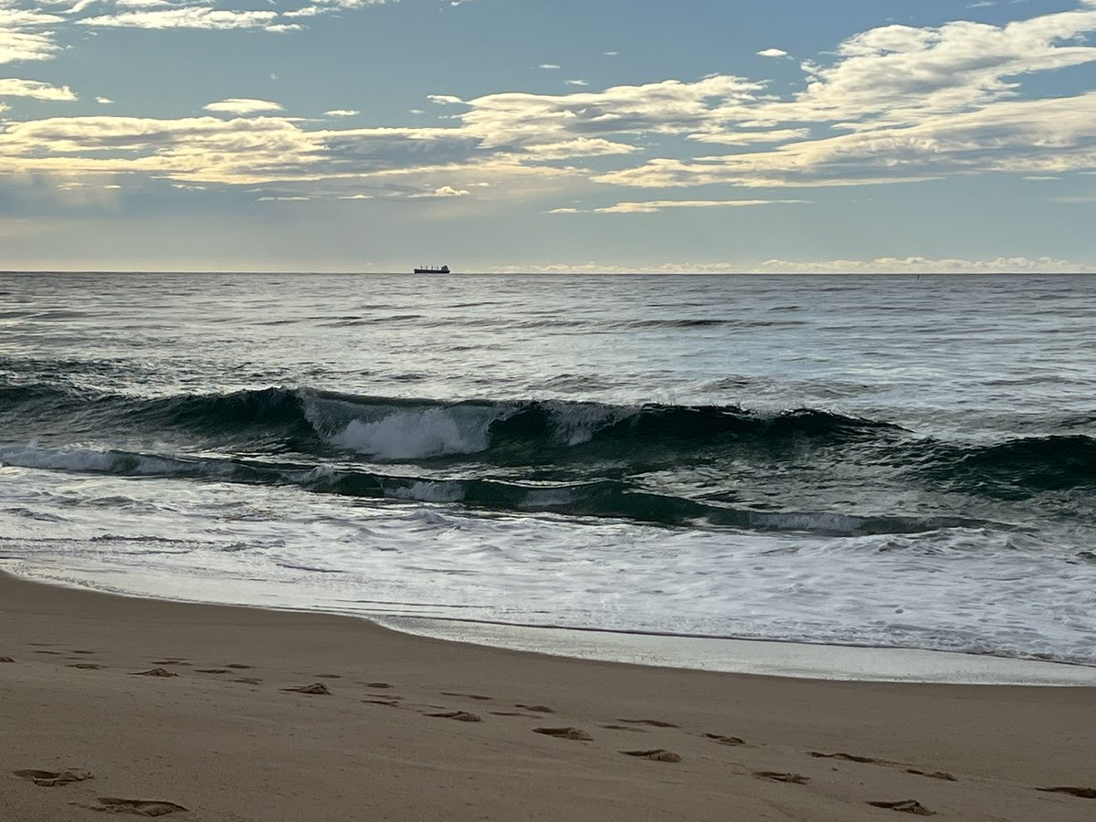 lisajones0707's tweet photo. #NHS1000miles  wk30 
85.5 miles this week - 3 long hikes, quite a bit of rain but the sun came out in Wollongong over the weekend. https://t.co/DFYOhxvV9Y