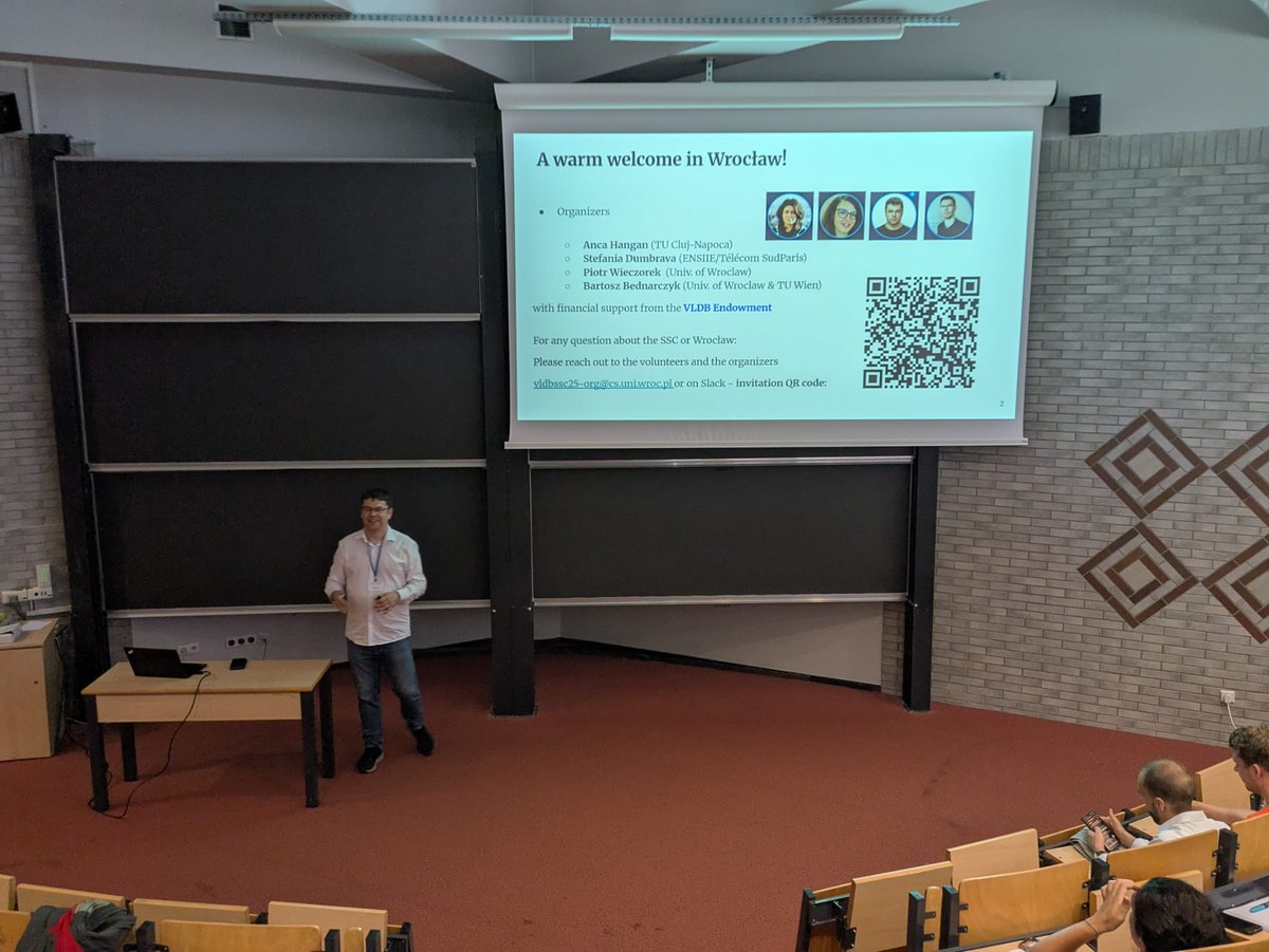 vldb_ssc's tweet image. Off to a great start at @uniwroc ! 🚀 7 expert keynotes, 46 outstanding students from 14 countries, & 4 days of lectures, poster presentations, & social events 🤓
👉 vldb-sc25.cs.uni.wroc.pl