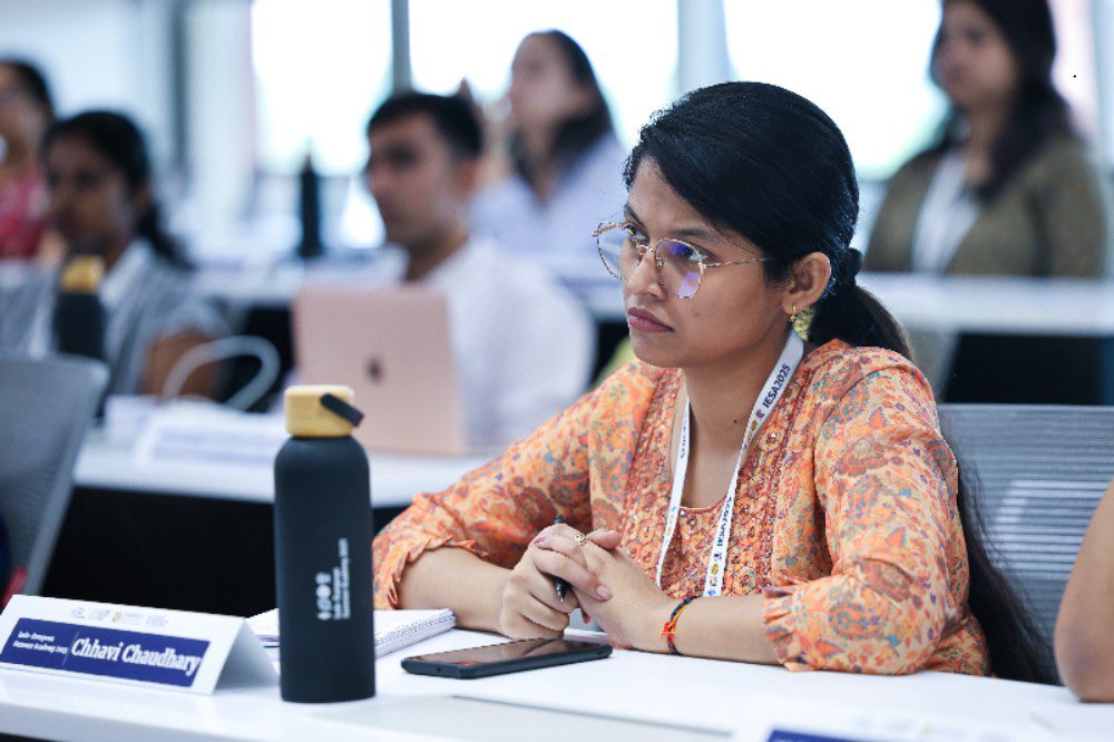 ChanakyaUni's tweet image. At the Indo-European Summer Academy 2025, Dr. Vibha Dhawan (DG, TERI) shared a bold vision for urban mobility powered by biofuels, biogas, ethanol &amp;amp; green hydrogen, key to reducing fossil fuel use &amp;amp; meeting India’s Net Zero 2070 goals.
#EnergyTransition #CleanMobility