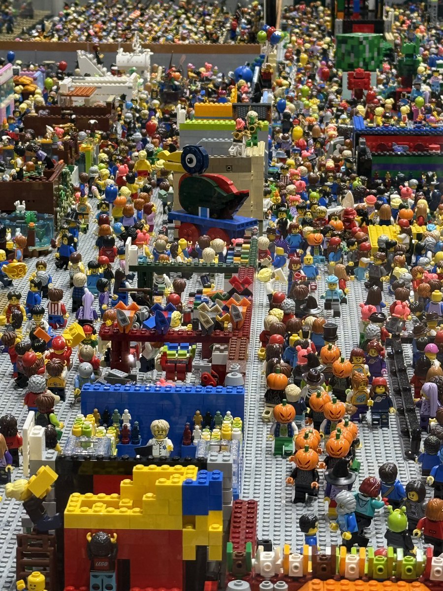 Tee/ThatsITLA (@thatsitla) on Twitter photo The <a href="/LEGO_Group/">LEGO</a> booth <a href="/Comic_Con/">Comic-Con International</a> has this huge display of SDCC 2024. Marvel in Hall H with Doctor Doom reveal. #ComicCon #LEGO #conlife #HallH #HallHLine <a href="/MarvelStudios/">Marvel Studios</a> #Marvel #MarvelStudios #DoctorDoom The <a href="/LEGO_Group/">LEGO</a> booth <a href="/Comic_Con/">Comic-Con International</a> has this huge display of SDCC 2024. Marvel in Hall H with Doctor Doom reveal. #ComicCon #LEGO #conlife #HallH #HallHLine <a href="/MarvelStudios/">Marvel Studios</a> #Marvel #MarvelStudios #DoctorDoom