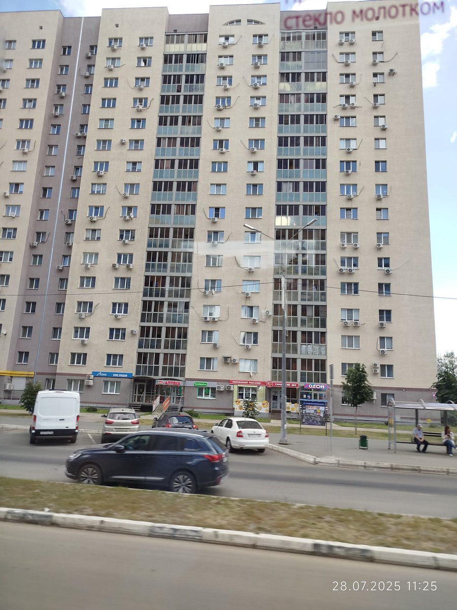 bromtula_'s tweet image. Кондиционеры на каждой квартире...
Сразу видно - здесь жарко...)))
Самара...