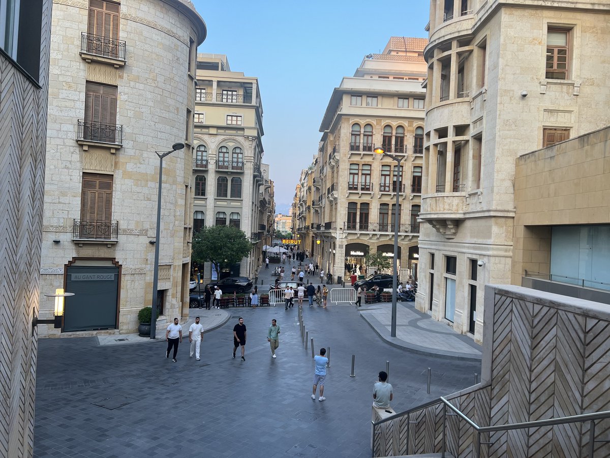kuna_en's tweet image. #Beirut Downtown begins to recover after being battered by a series of catastrophes and violence

kuna.net.kw/ArticleDetails…

#KUNA #Kuwait