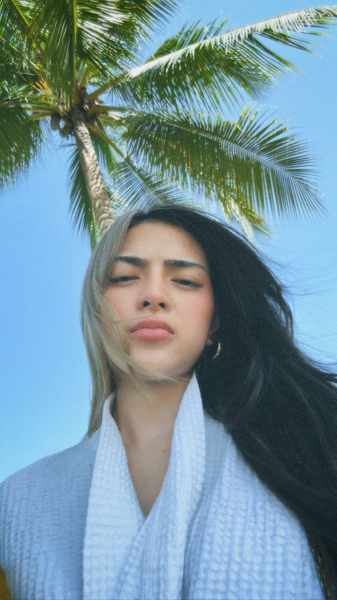 hourlymikslmnc's tweet image. hourly dose of @mikslmnc💚 #mikasalamanca #mikslmnc