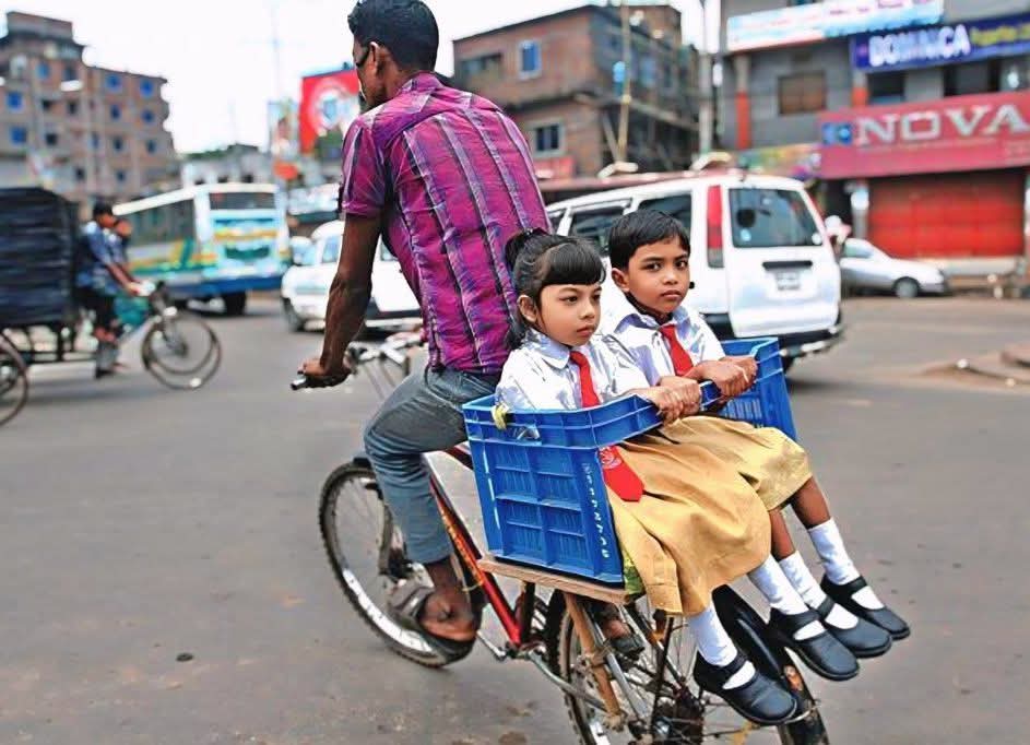 Democraacy's tweet image. ये अविष्कार है या जुगाड़!
पर भाई की मेहनत है कमाल!!🫡