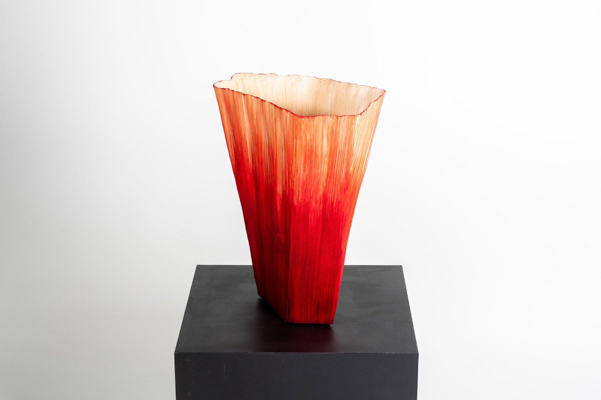 journaldesign's tweet image. "Wood Pleats" explore la douceur cachée du bois - Didi Ng Wing Yin
Découvrez cette collection dans l'article : urlr.me/MYuZkD

#art #design #carving #brushing #solid #timber #textile #vase