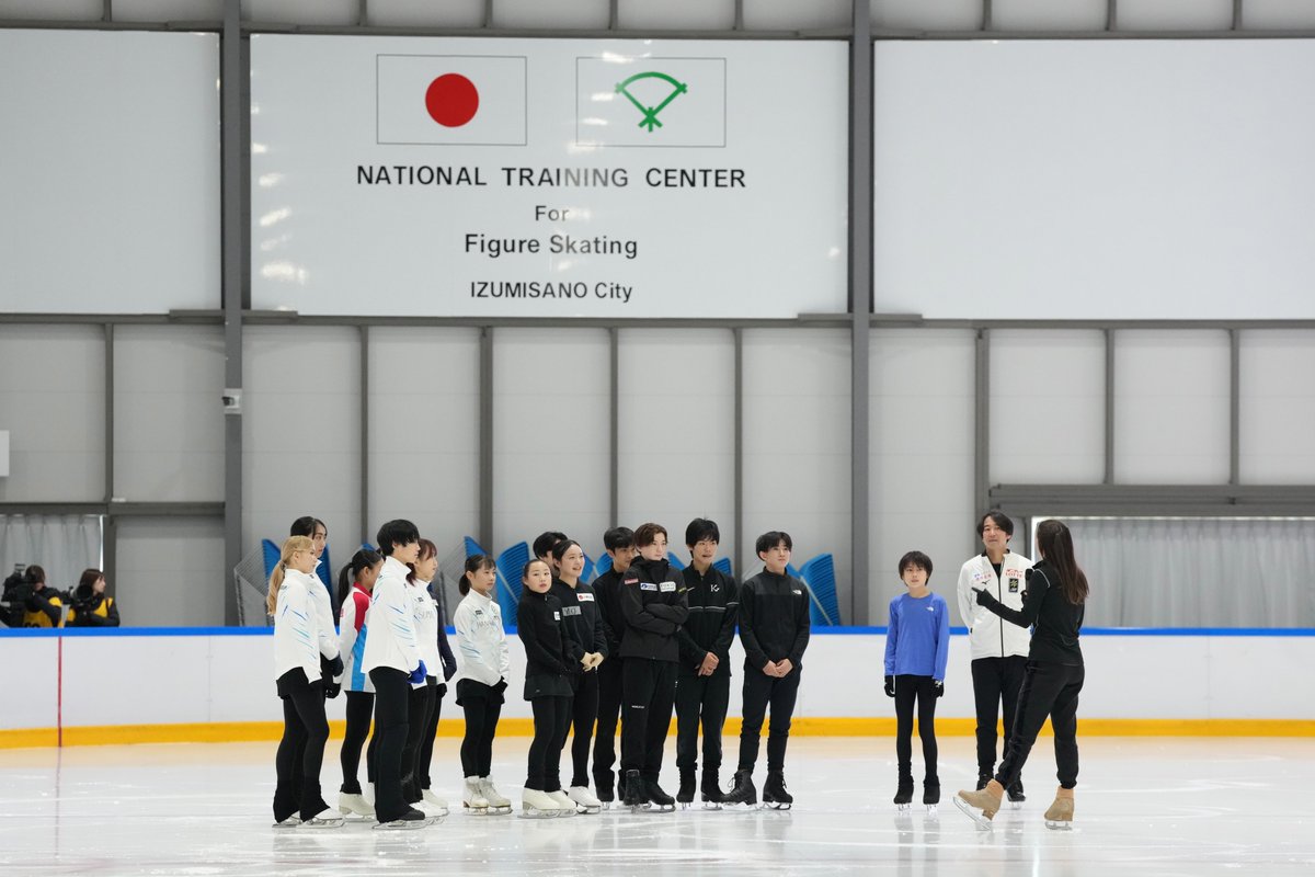 AxelQuadruple's tweet image. 〈 ジュニア強化合宿 〉
特別講師の #アリッサ・シズニー さんによる氷上練習の模様です。
Photo by Kiyoshi Sakamoto
#figureskate #AlissaCzisny