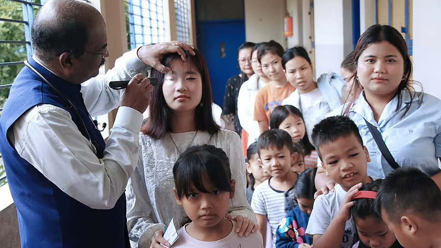 Medical check-up in Bengaluru for students from strife-hit Manipur

Sixty-four students were examined at the camp held at St Jude’s Church near Baiyappanahalli. Of them, 41 were below 14 years of age.

deccanherald.com/india/karnatak…