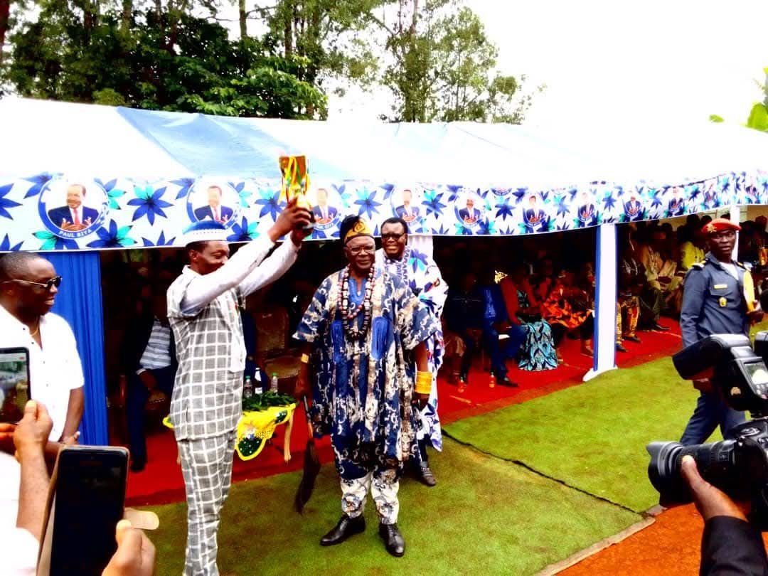 MimiMefoInfo's tweet image. The Delegate Minister of Justice, Jean De Dieu Momo, mobilized his political party, PADDEC, last weekend in Nkong-Ni to thank President Paul Biya for his &quot;good deeds.&quot; Curiously, there was no visible trace of PADDEC&apos;s colors or symbols in any of the event images. A rare…