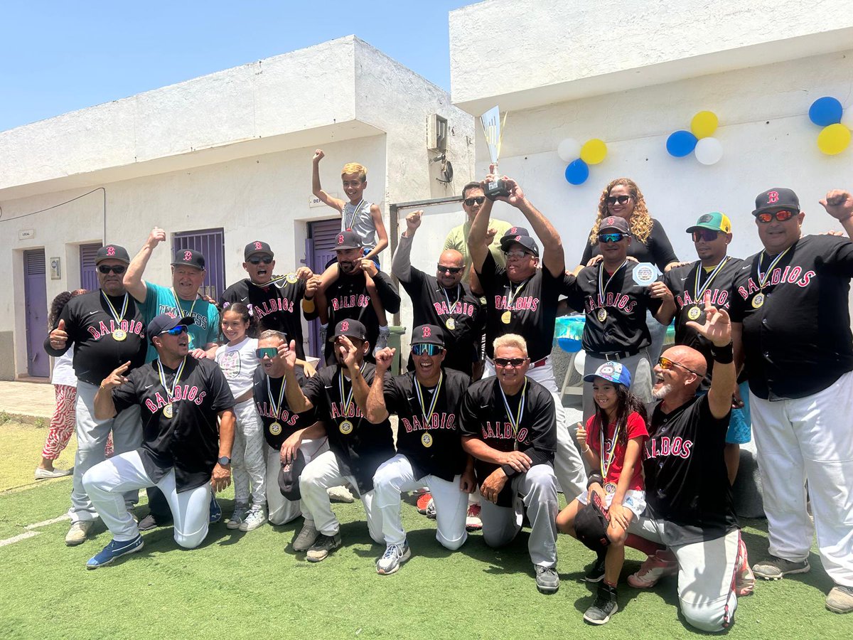 🏆 Baldíos y Senadores, campeones de las Ligas Canarias de Sófbol Master +45 y Modificado. El presidente <a href="/JacoboGarrido3/">Jacobo Garrido</a> estuvo presente en la entrega de trofeos. ¡Felicidades a todos los equipos! Próxima cita: 3 de agosto en Los Andenes.
<a href="/DXTenerife/">Deportes Tenerife</a> 
<a href="/Deportecanario/">Deporte canario</a>