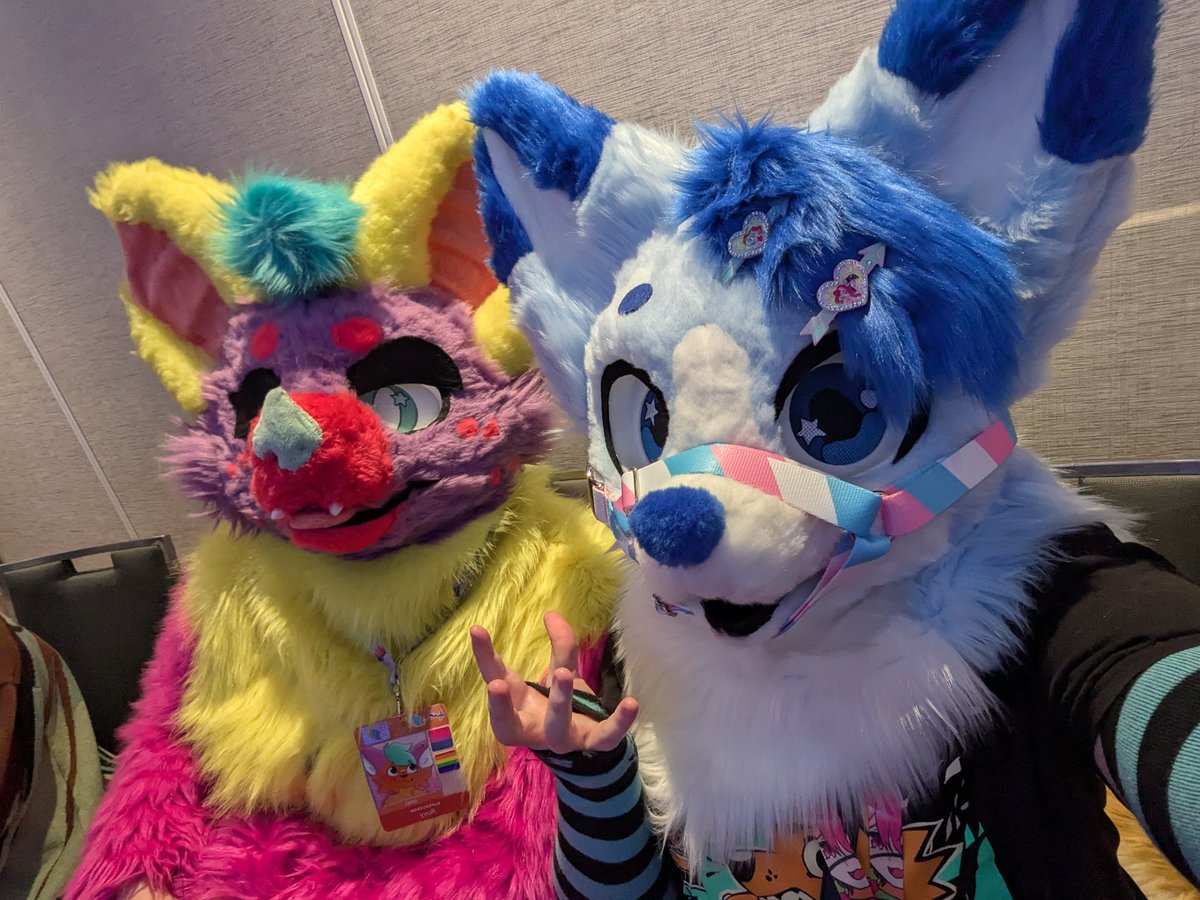 Selfies!!! Ahhhh! I wish i took more selfies! :3