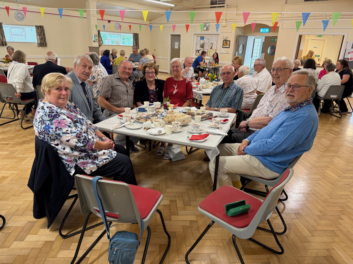 WyldeGrnRotary's tweet image. TROOP AID SUMMER AFTERNOON TEA
Members from Rotary Meriden and @wyldegrnrotary met at the recent summer afternoon tea that raised in excess of £1200, enough to fund 30 grab bags containing essential supplies for when serving personnel are first injured. troopaid.info
