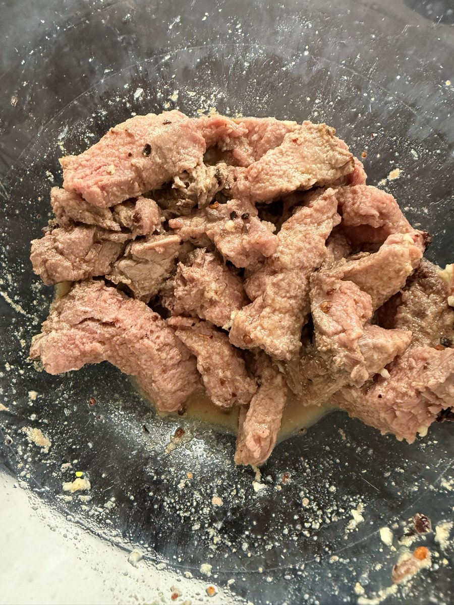 EadrictheWild's tweet image. Beef fajitas marinade. *they* laughed when I bought this juice press but its game changing